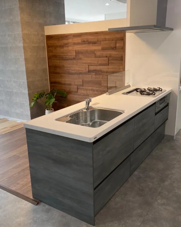 システムキッチン アクセント壁